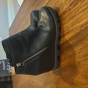 SOREL Joan Of Arctic Wedge ll Zip Leather Boots Black Size 9.5